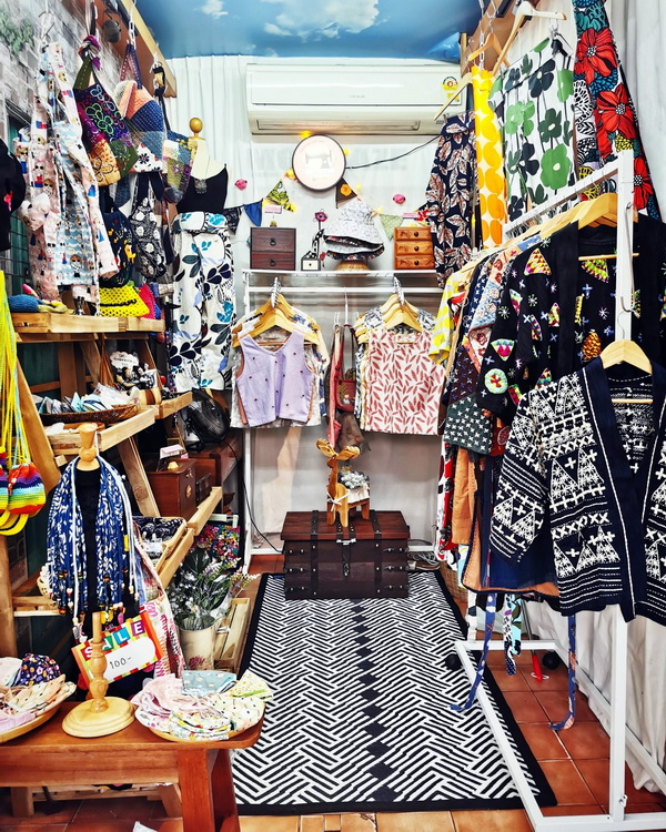 Handmade with love by Aor